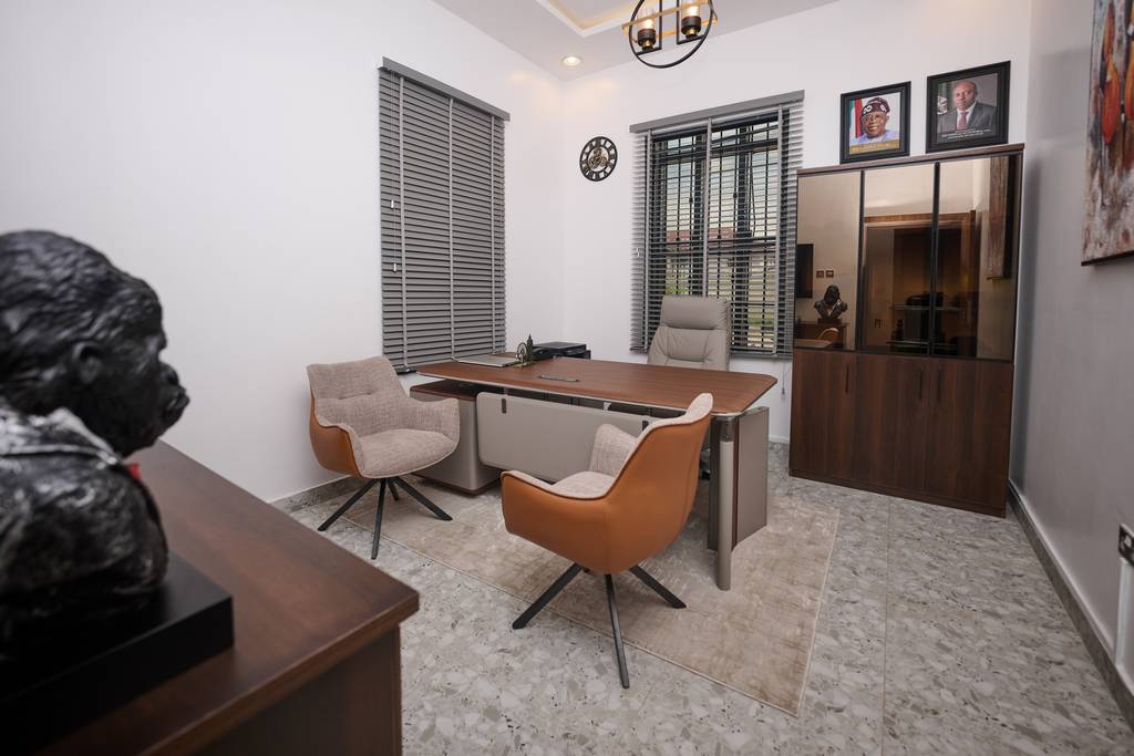 Executive Lodge photo 1
