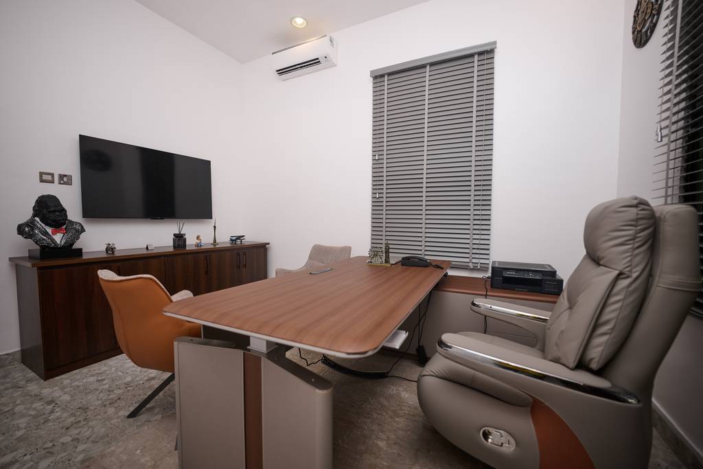 Executive Lodge photo 2